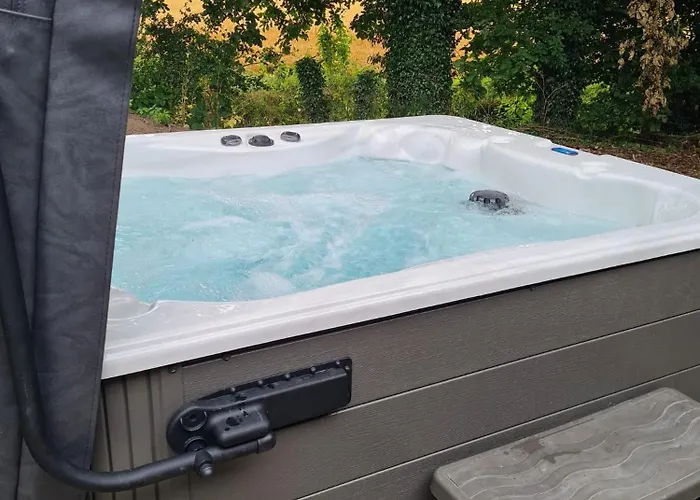 Appartement Squirrel At Owlet Hideaway - With Hot Tub, Near York