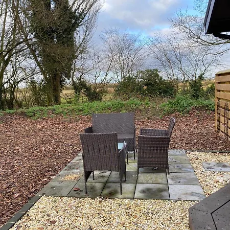 Squirrel At Owlet Hideaway - With Hot Tub, Near Appartement